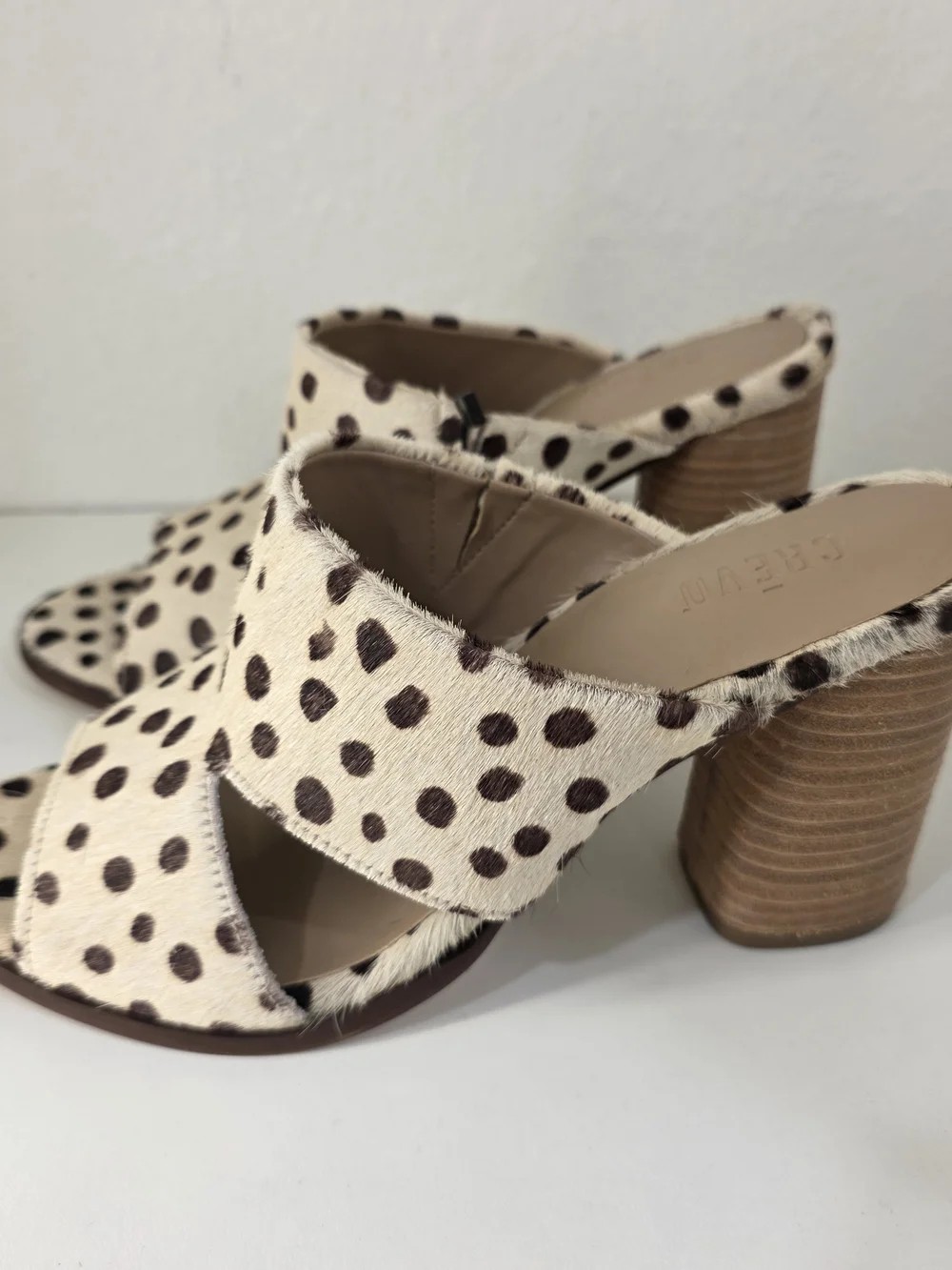 Crevo NWT Spotted Calf Hair Mule Heels Size 7 - Picture 6 of 10